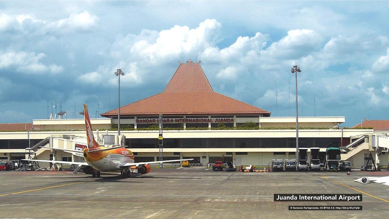 Kencana Residence Surabaia Exterior foto